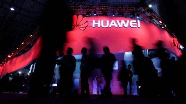 Huawei se burla de las innovaciones de Samsung