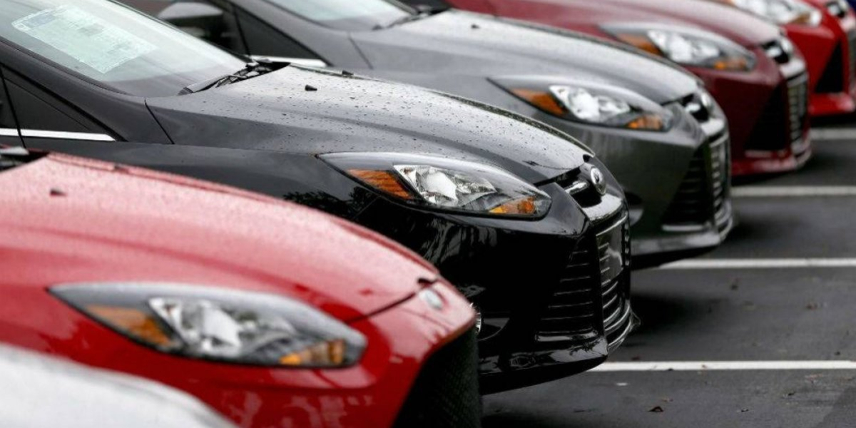 ¿Por qué rentar un auto te podría convenir más que comprarlo?