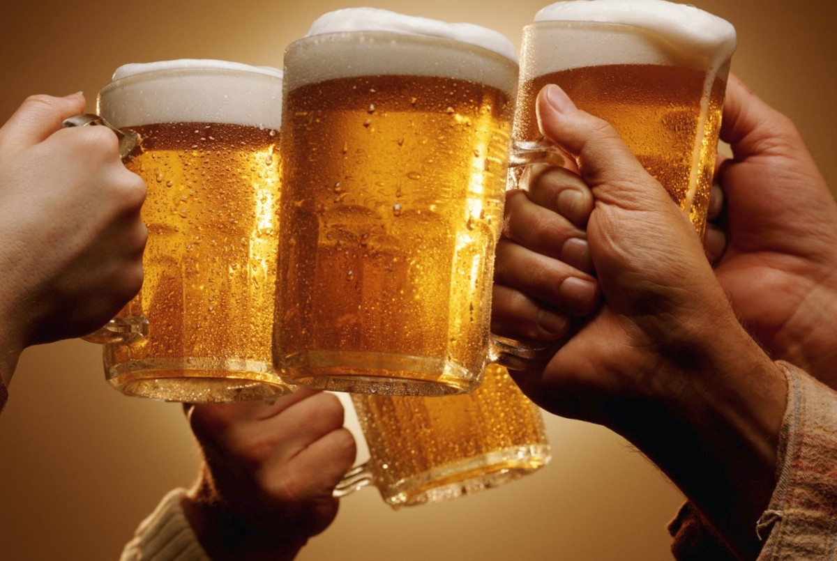 Hacienda proyecta 8.4% de recaudación por venta de alcohol en 2020