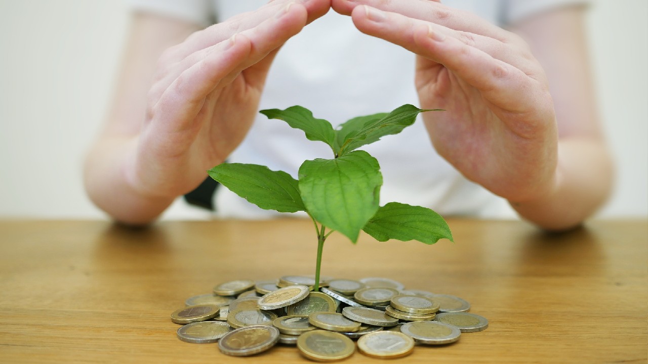 ¿Sabías que se pueden deducir impuestos del ahorro voluntario en el Afore?