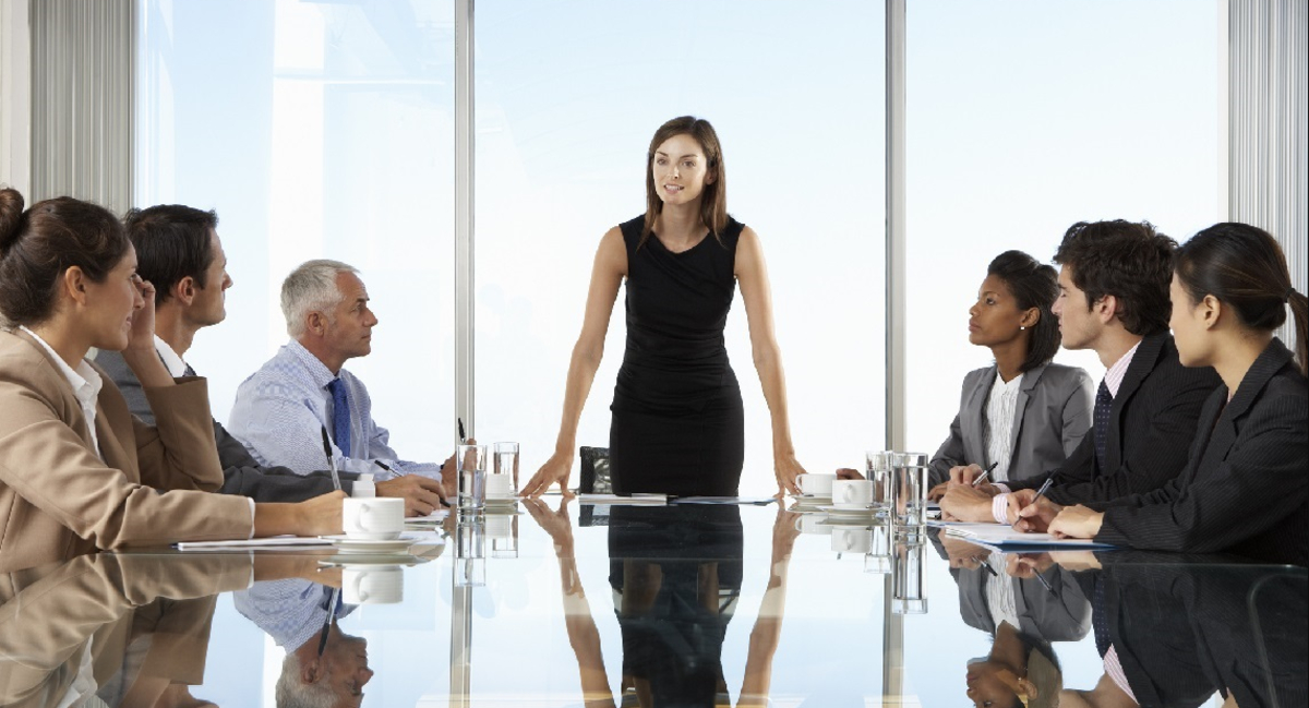 Compañías dirigidas por mujeres son más rentables: S&P