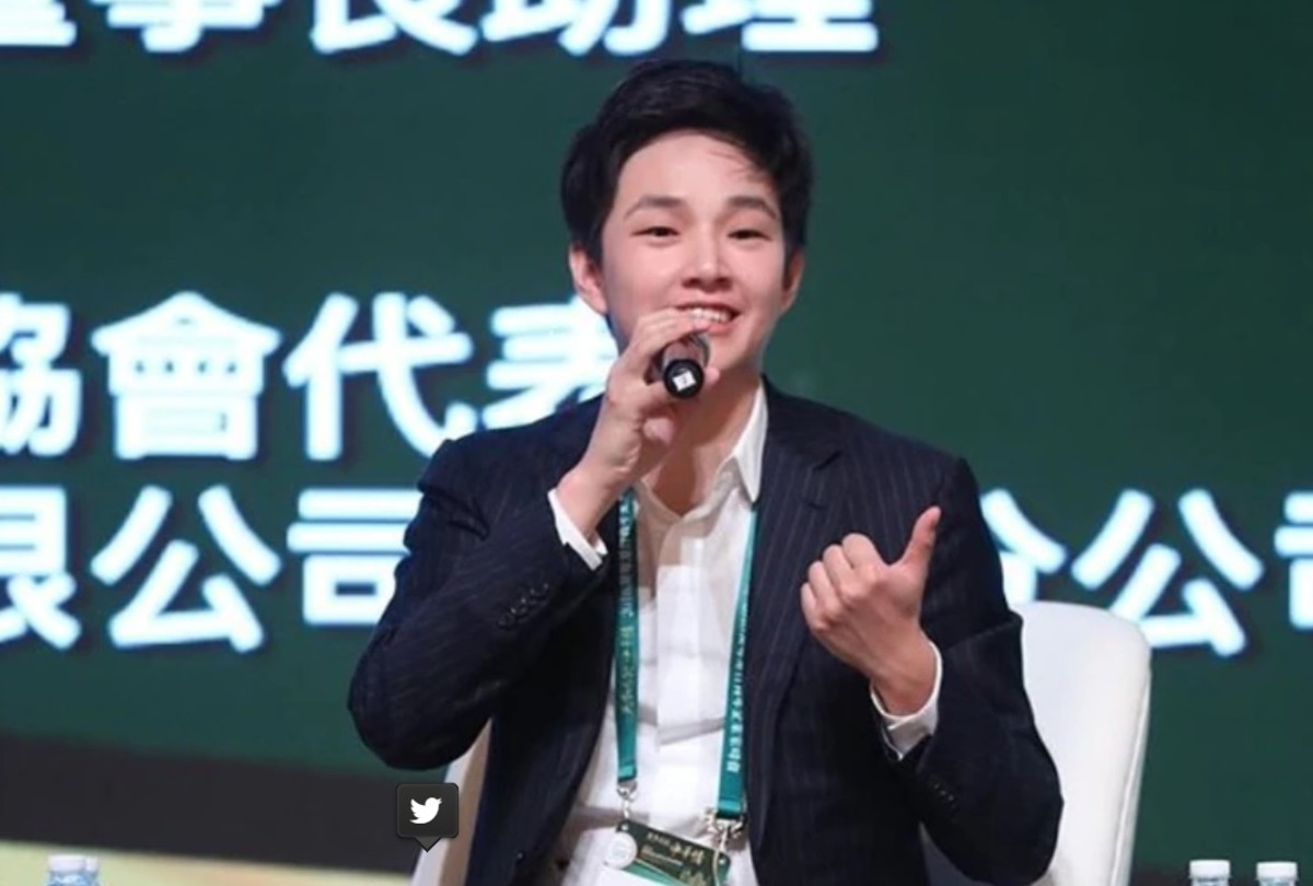 Padres chinos regalan a su hijo 3.8 mil millones de dólares