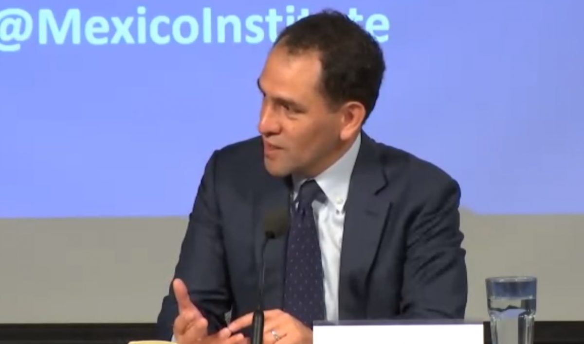 Arturo Herrera dice que está perdiendo el sueño por desaceleración económica