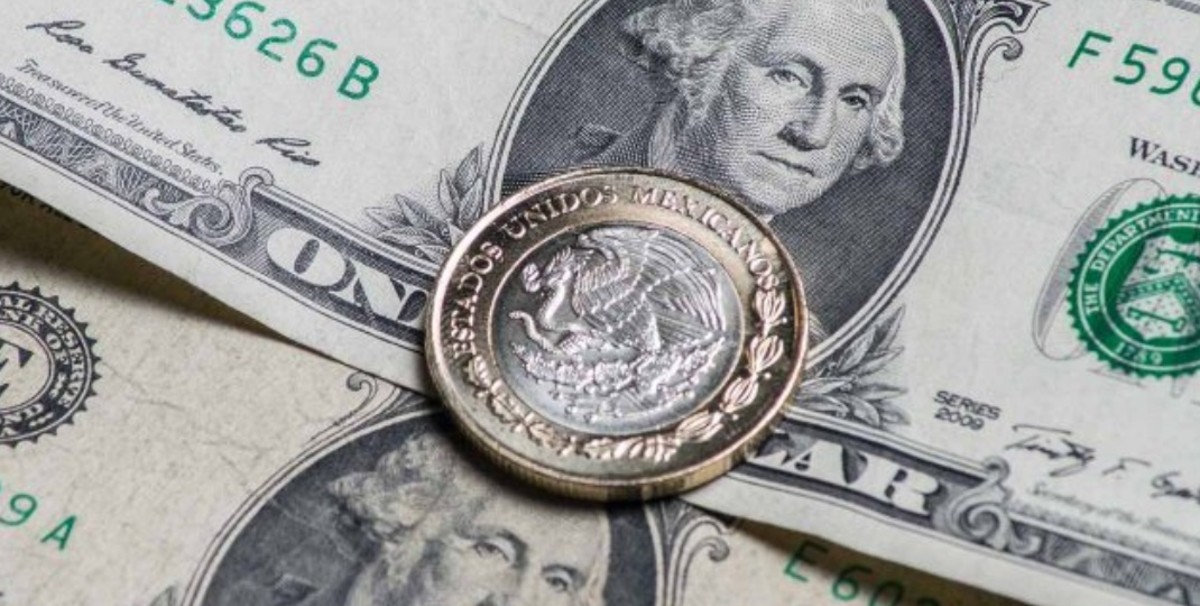 Peso y BMV caen tras débiles datos de PIB en México