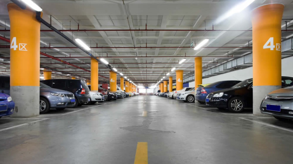 Estos son los daños a tu coche que sí te paga un estacionamiento