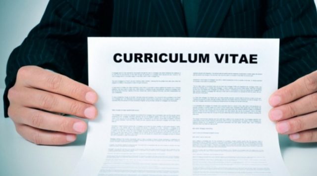 Imagen: La redacción de un CV, 4 de noviembre de 2019 (Imagen: Especial)