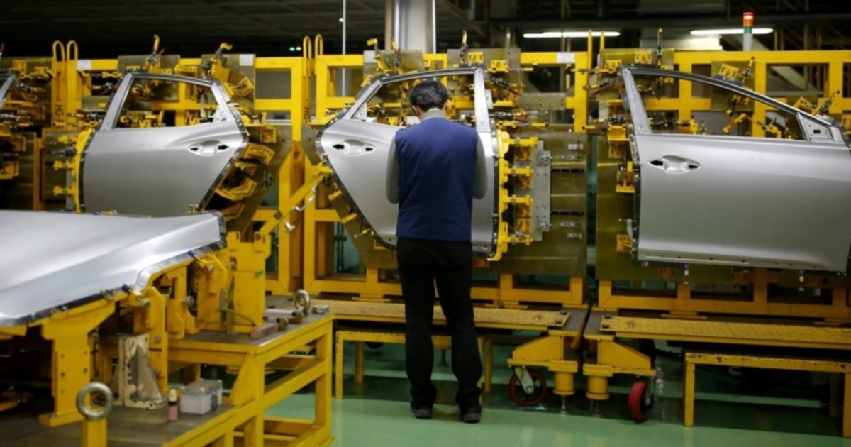 La producción automotriz cae 13.1 por ciento en agosto