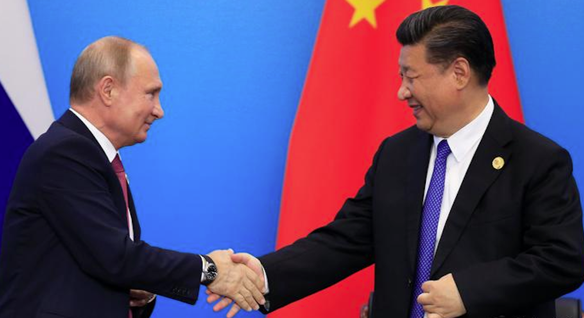 China y Rusia inauguran primer gasoducto que une a los dos países