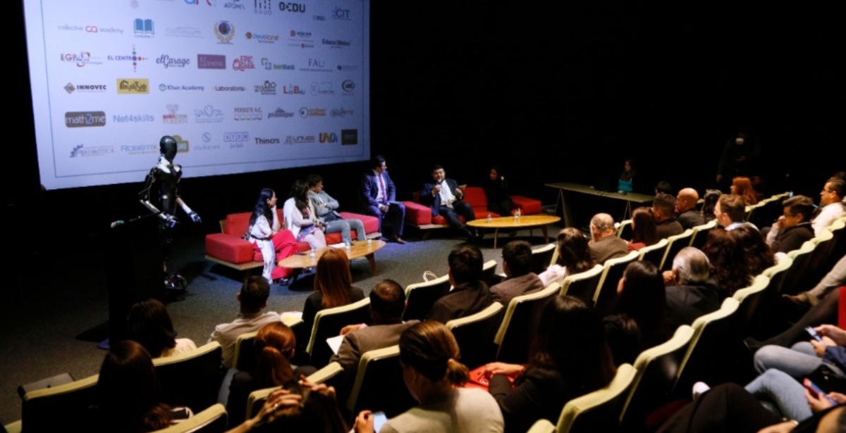 Este robot mexicano puede ser vendedor en una tienda