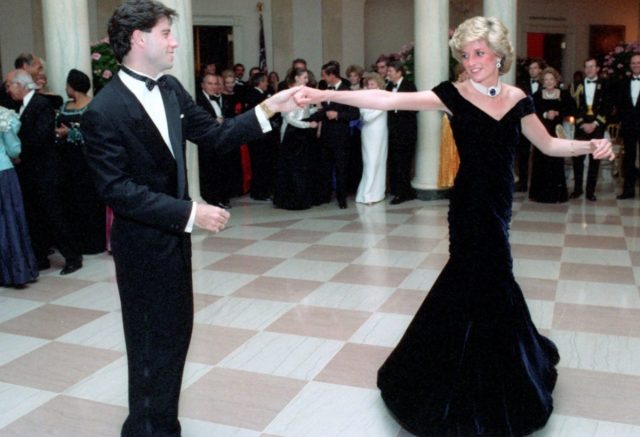 9 de diciembre de 2019, subasta, vestido Lady Di, Travolta, la princesa Diana bailó junto a John Travolta en la Casa Blanca en 1985 (Imagen: Especial)
