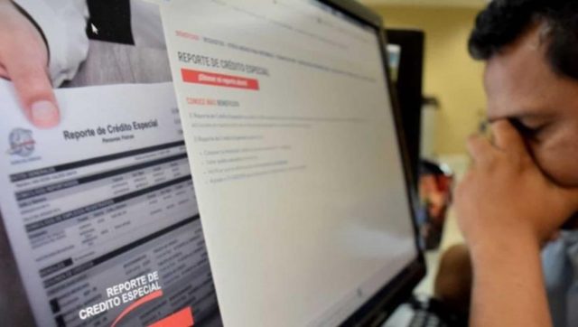 ¿Notas algo raro en tu buró de crédito? Te decimos cómo lo puedes aclarar
