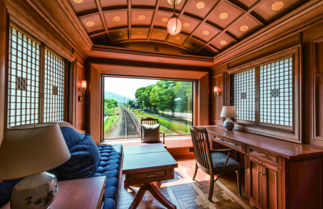 17 de enero 2020, Cruise Train Seven Stars, Tren Paisaje, Sala, Tren japones 