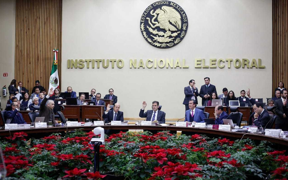 ¿Buscas trabajo? El INE abrirá 323 plazas de servicio profesional electoral