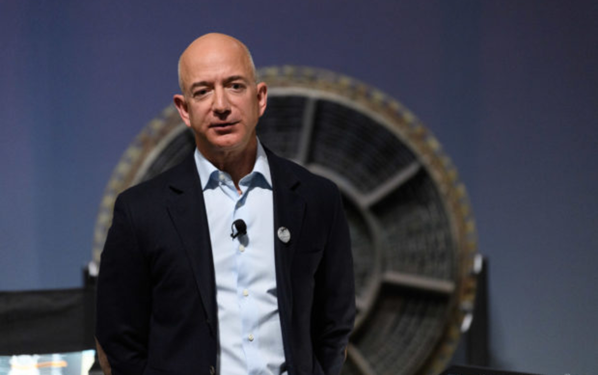 Jeff Bezos ya no es el hombre más rico del mundo