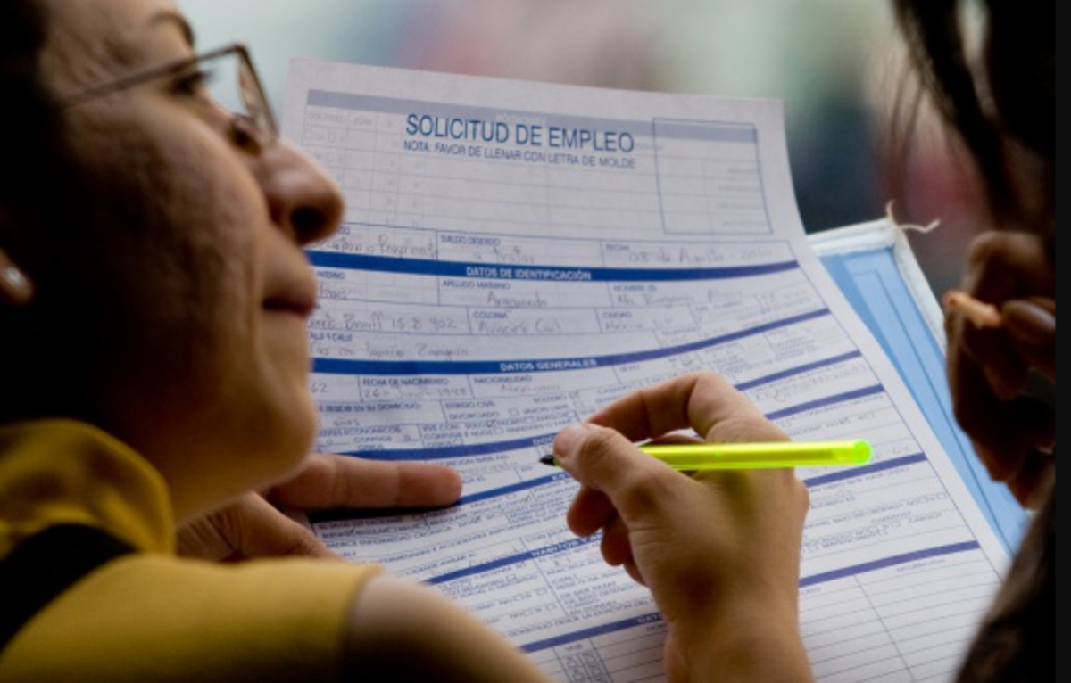 SEP ofrece empleo con salario de hasta 60 mil pesos mensuales