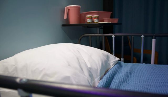 21 de febrero de 2020, cama en un hospital (Imagen: Unsplash)