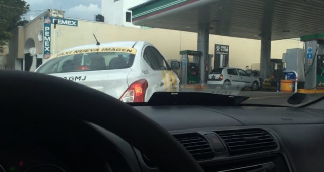 21 de febrero de 2020, gasolinera en la CDMX (Imagen: Twitter @IbraVeol)