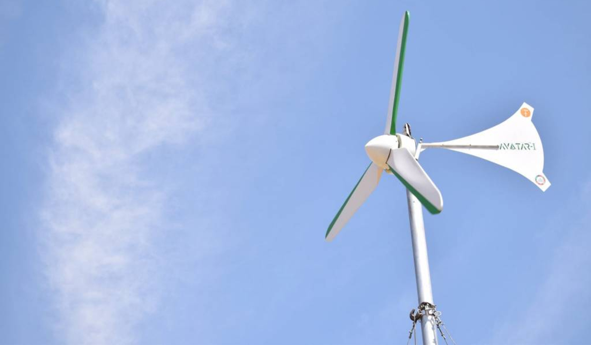 Con el precio de un iPhone puedes comprar un aerogenerador que dé electricidad a tu casa