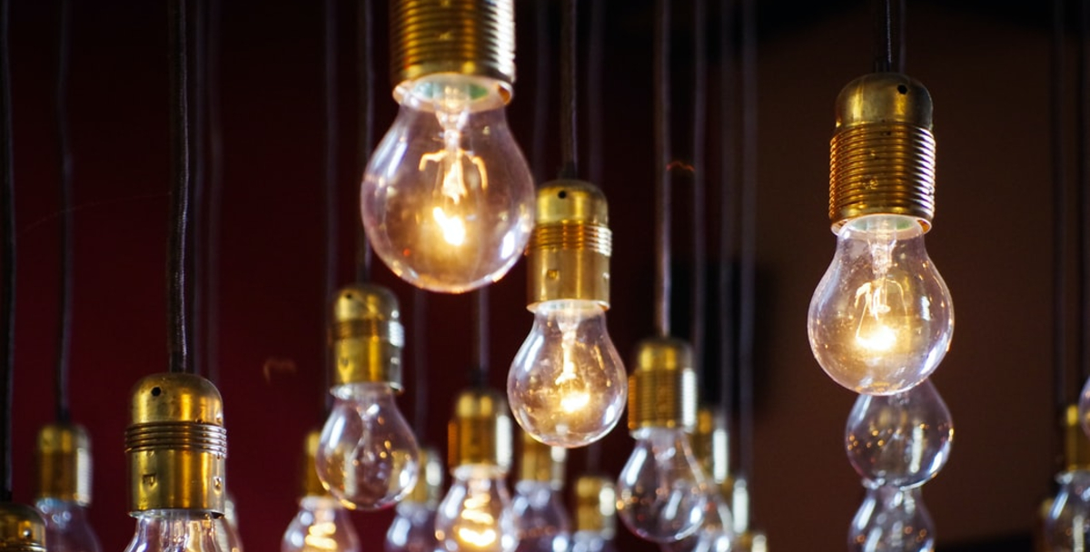 ¿Necesitas cambiar el nombre del titular de tu recibo de luz? Así puedes hacerlo