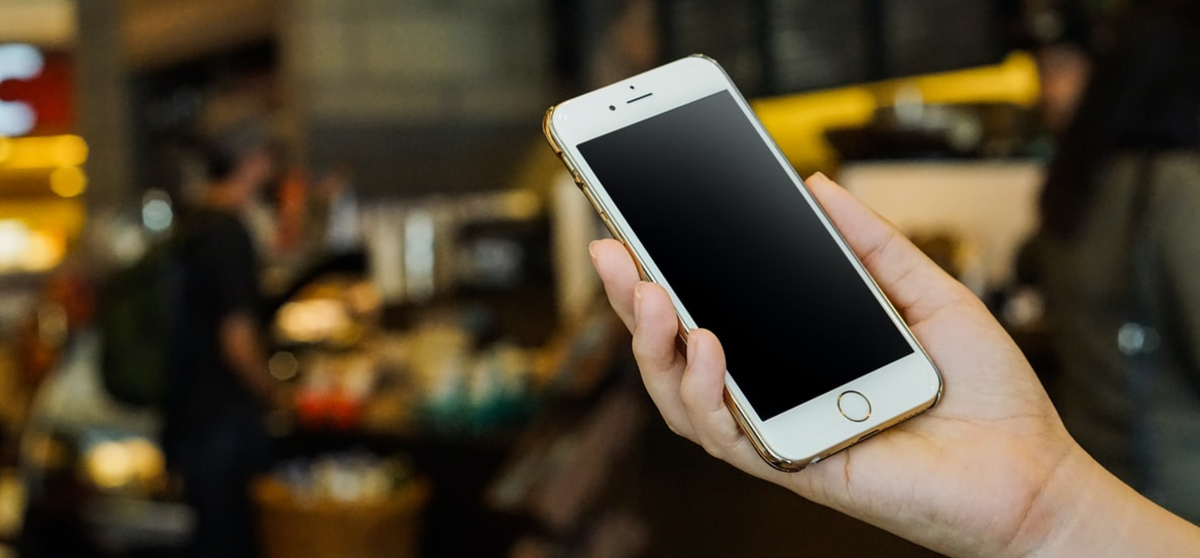 Así puedes desinfectar y limpiar tu celular