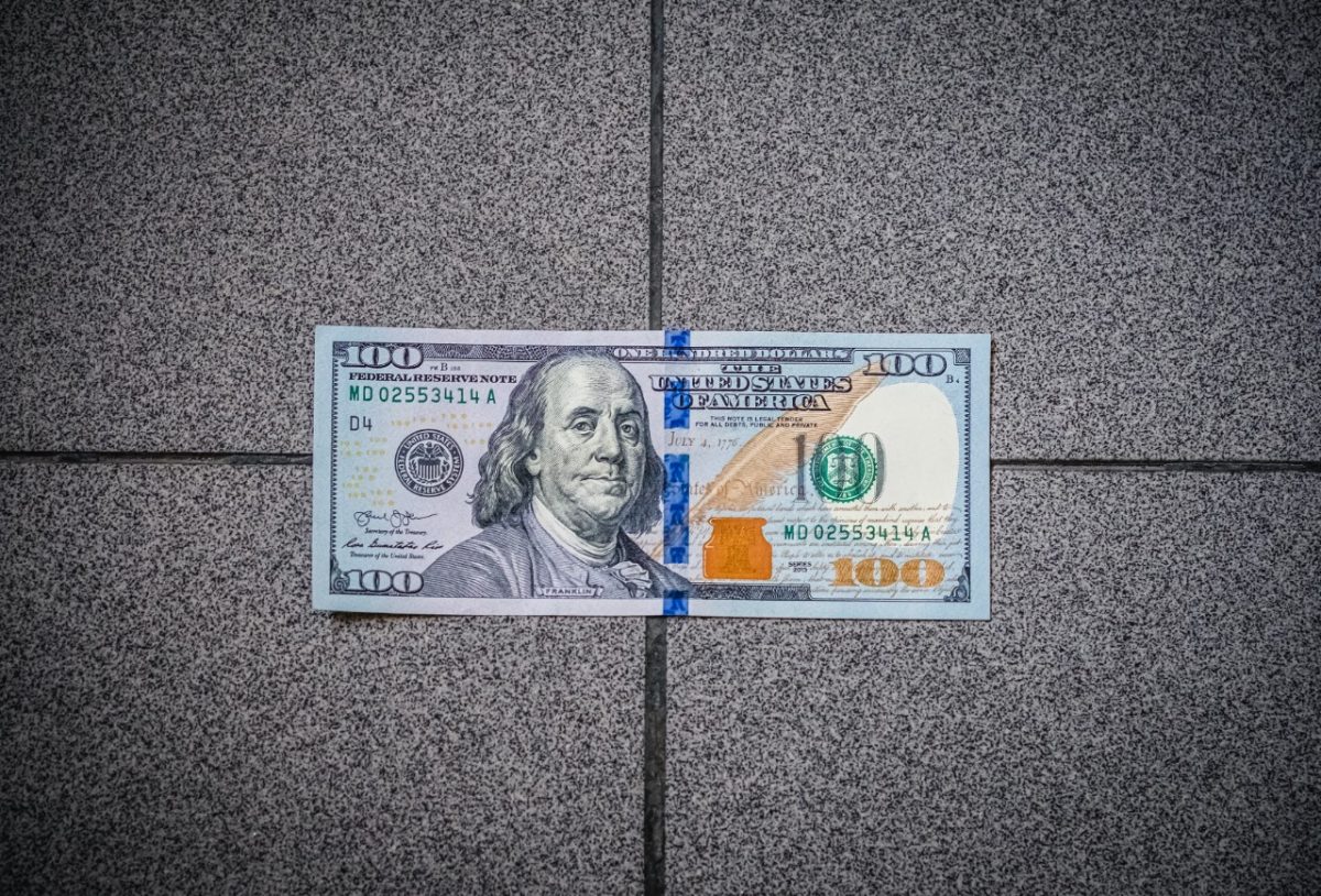 Dólar en bancos de CDMX frente a peso mexicano hoy lunes 27 de abril de 2020 (Imagen: Unsplash)