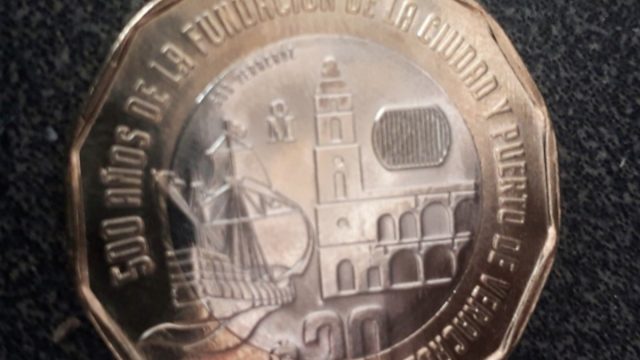 Moneda de 20 pesos de Banxico (Imagen: Twitter @esquivelgerardo)