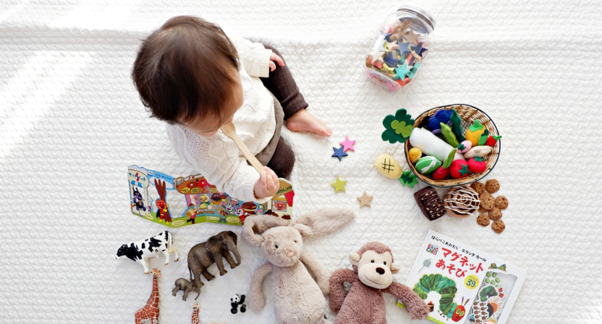 ¿Cómo puedo construir una zona de juego en casa?