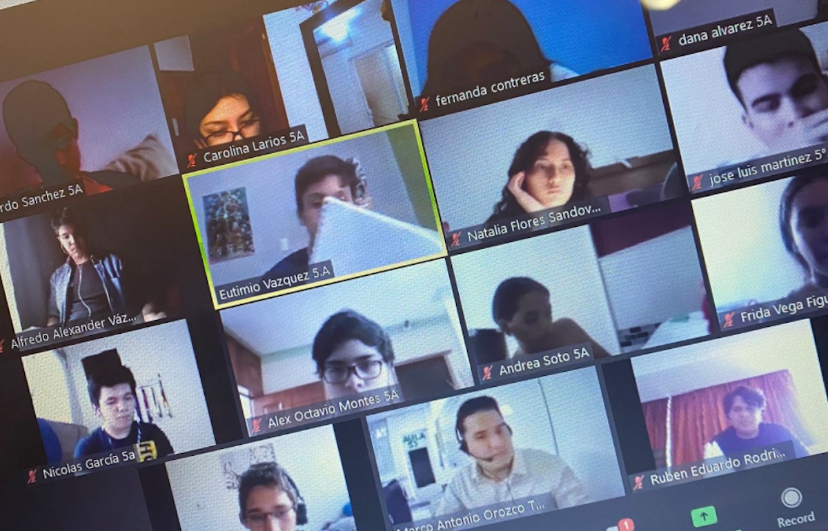 ¿Tablet o celular? te decimos qué dispositivo te conviene comprar para el regreso a clases