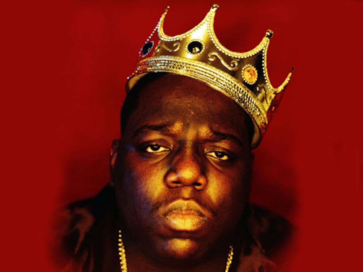 Corona de plástico del rapero Notorious big podría venderse en 300 mil dólares