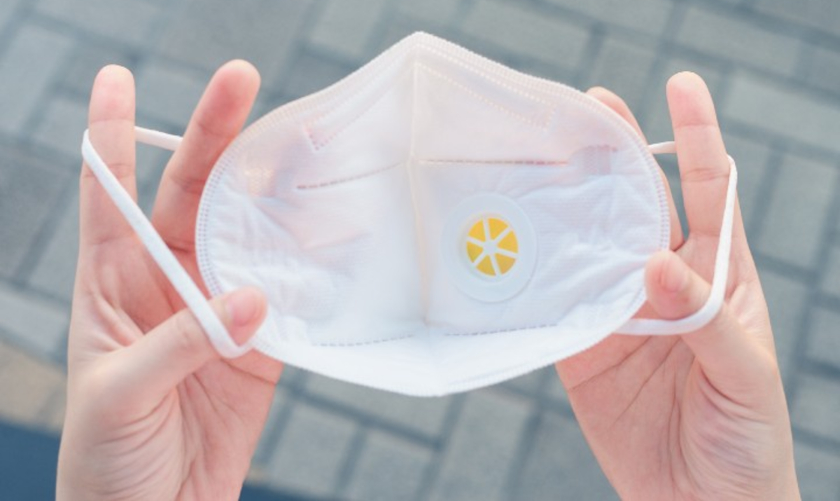 ¿Qué es más efectivo, el cubrebocas o la careta?