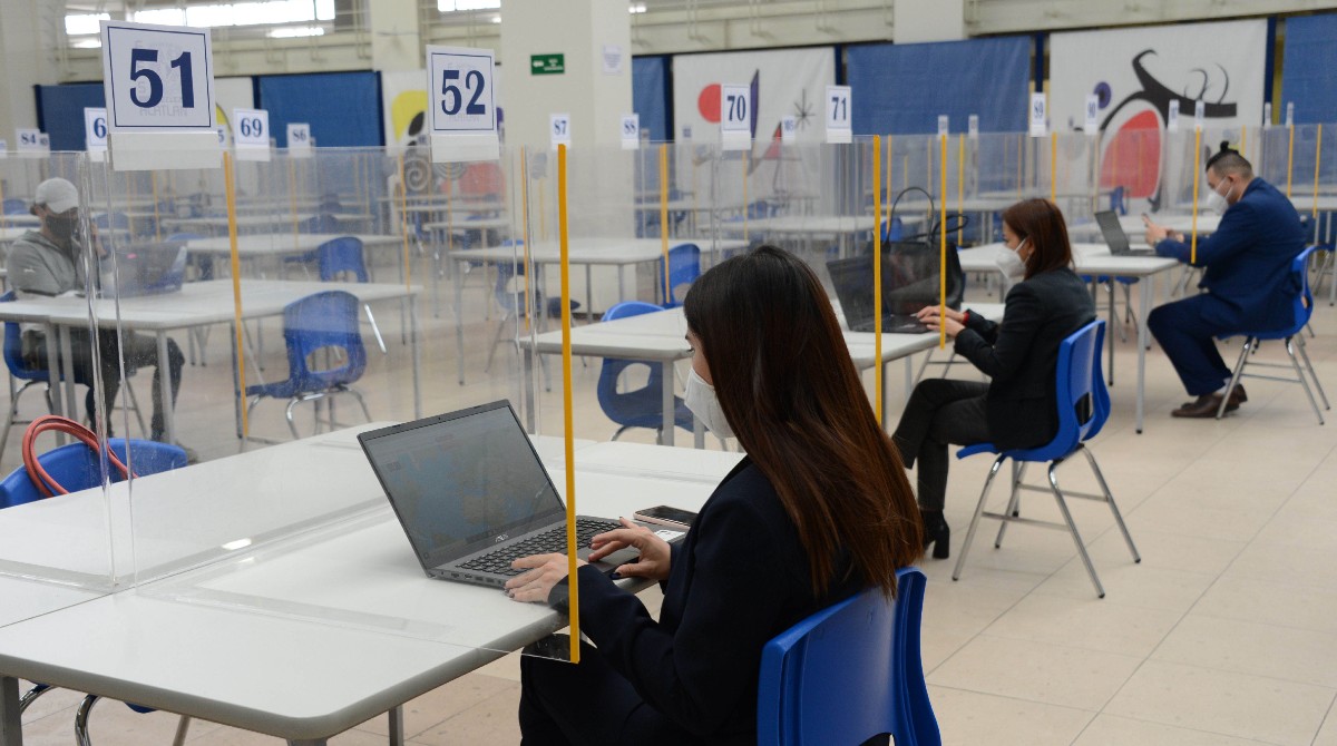 UNAM apoyará con tablets y computadoras a alumnos por el coronavirus