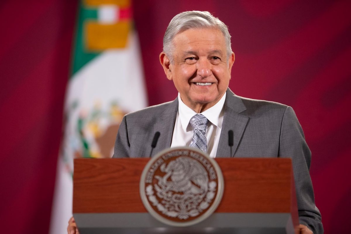 AMLO pide a partidos políticos reducir su presupuesto