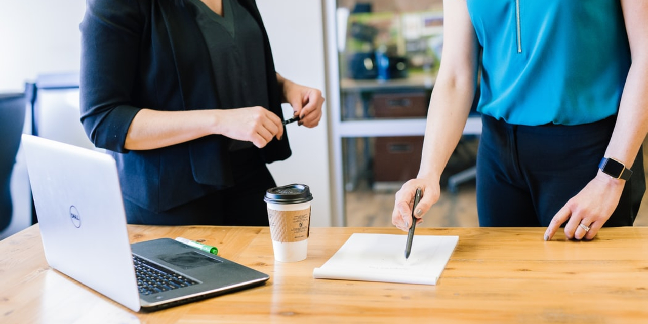 Consejos para decirle a tu jefe que ya no puedes con tanto trabajo