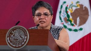 Raquel Buenrostro, jefa del SAT, da positivo a coronavirus