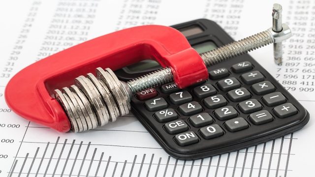 Ahorrar dinero, liquidar deudas