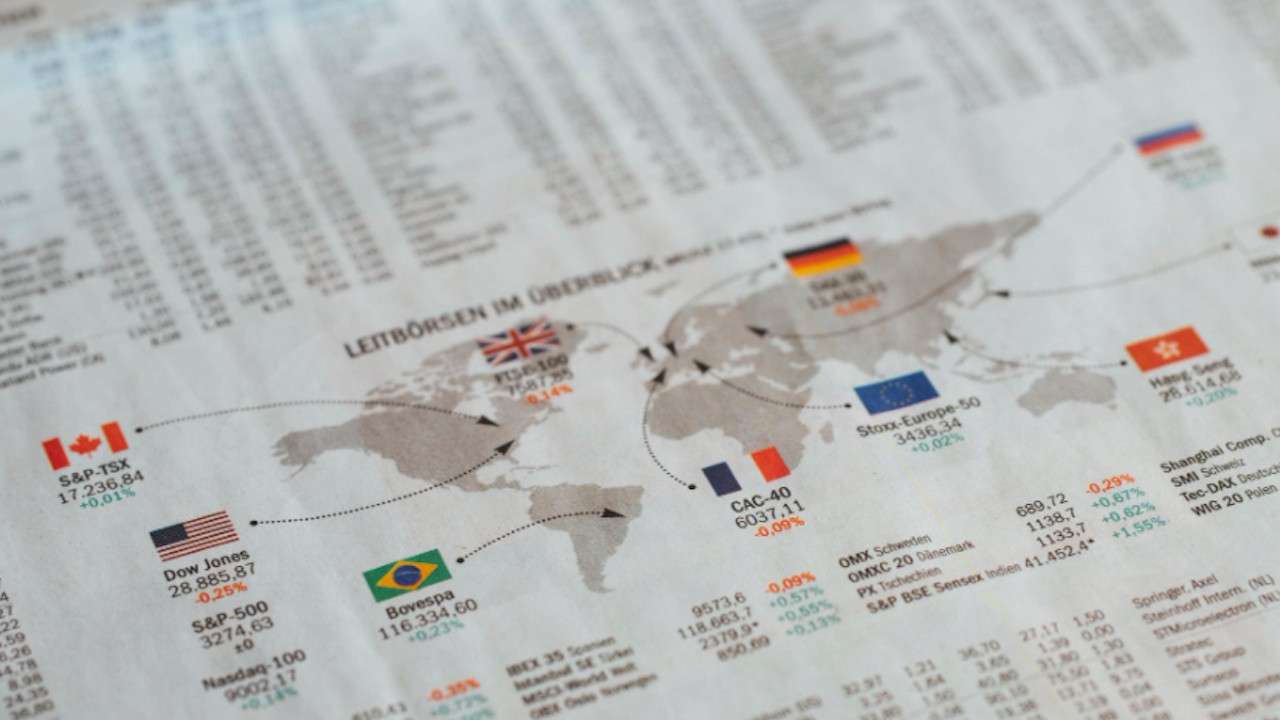 Acciones mundiales cayeron a pesar de los sólidos datos de crecimiento de China