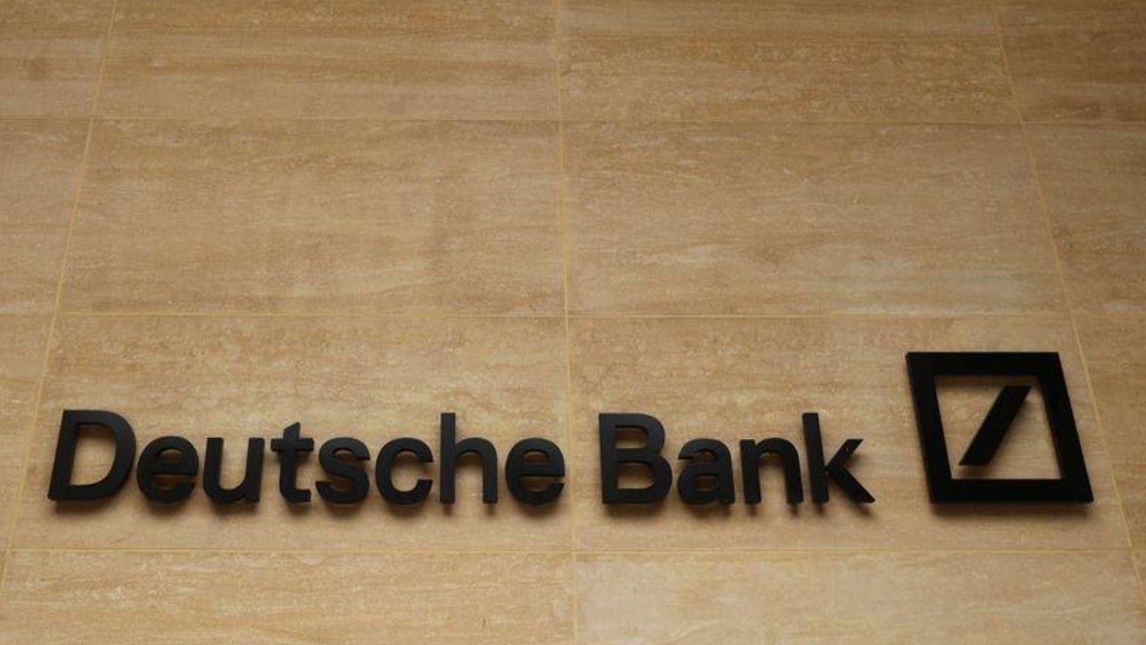 Deutsche Bank quiere cortar vínculos con Trump tras elecciones por no pagar deudas
