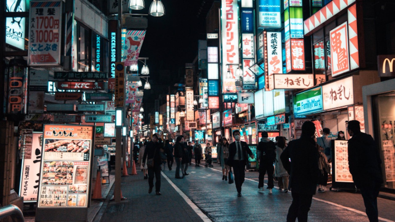 Economía japonesa afectada por la pandemia vuelve a crecer julio-septiembre