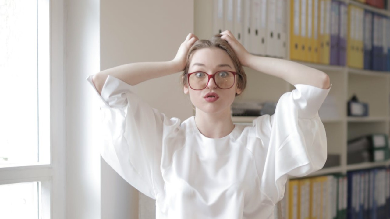 6 formas instantáneas para calmarte cuando estás abrumado por el trabajo