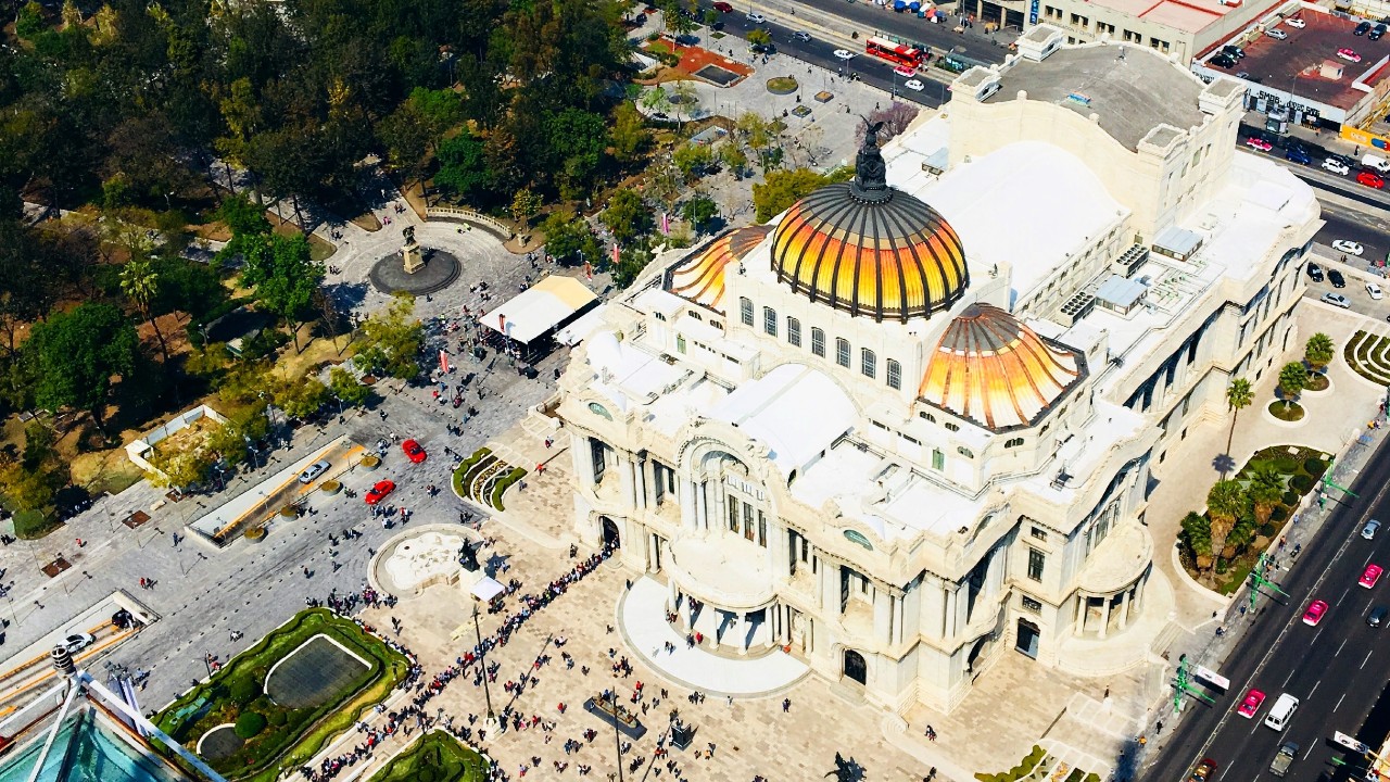 Suspenderán a comercios de la CDMX que no cierren temprano