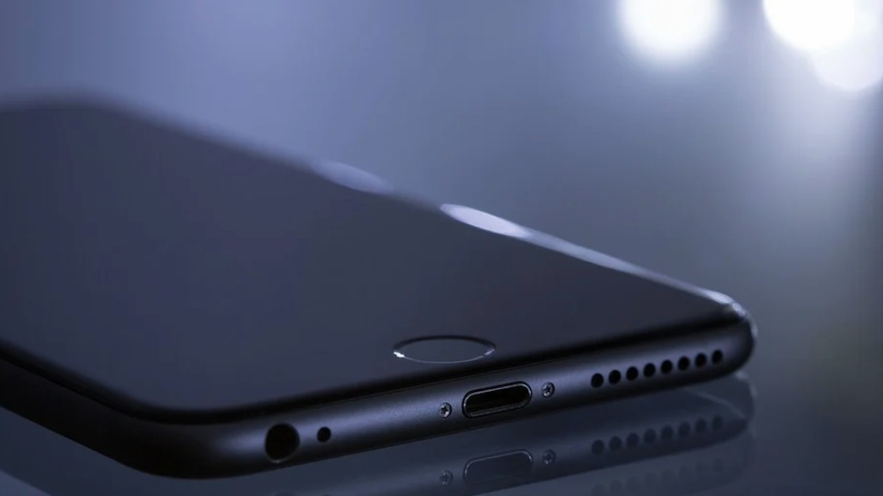 China prohíbe 105 apps de estas empresas por violar leyes cibernéticas