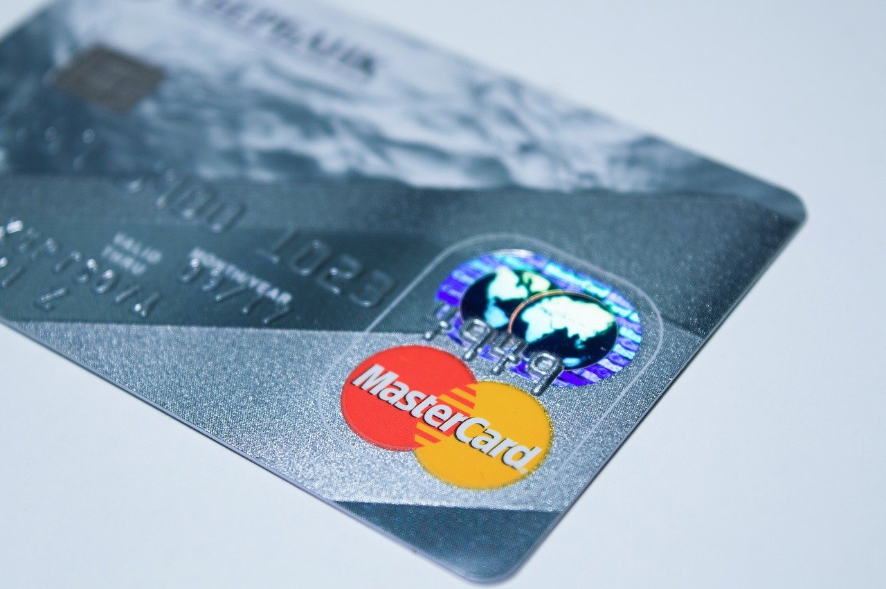 ¿Por qué MasterCard rompió relaciones con PornHub?