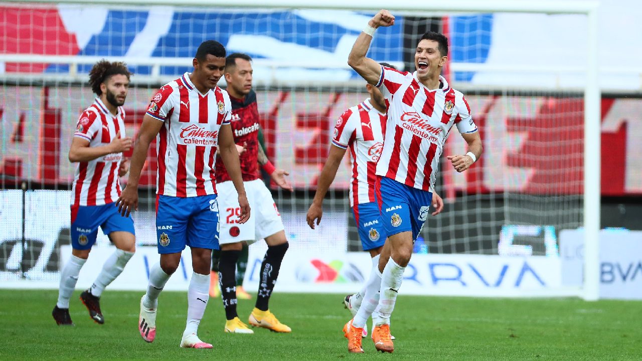 Chivas, el club que más vende playeras en el continente americano