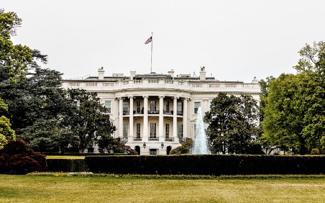 El precio del dólar se vio influido por el cambio de líder en la Casa Blanca