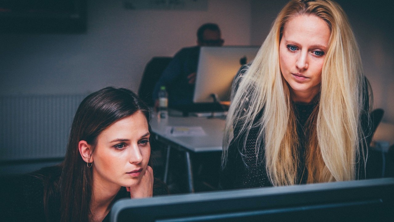 Alemania: Grandes empresas deben incluir mujeres en consejos de administración
