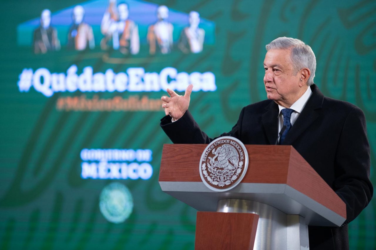 Justifica AMLO transferencias millonarias a medios