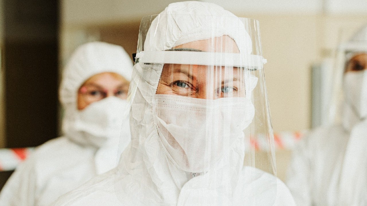 IMSS: Aquí puedes denunciar no haber recibido bono COVID-19 o vacuna