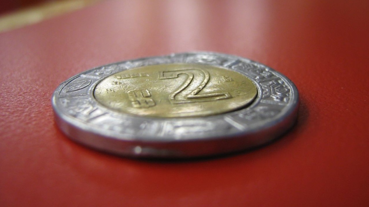 Así debe ser una moneda de 2 pesos para venderla en casi 3 mil pesos