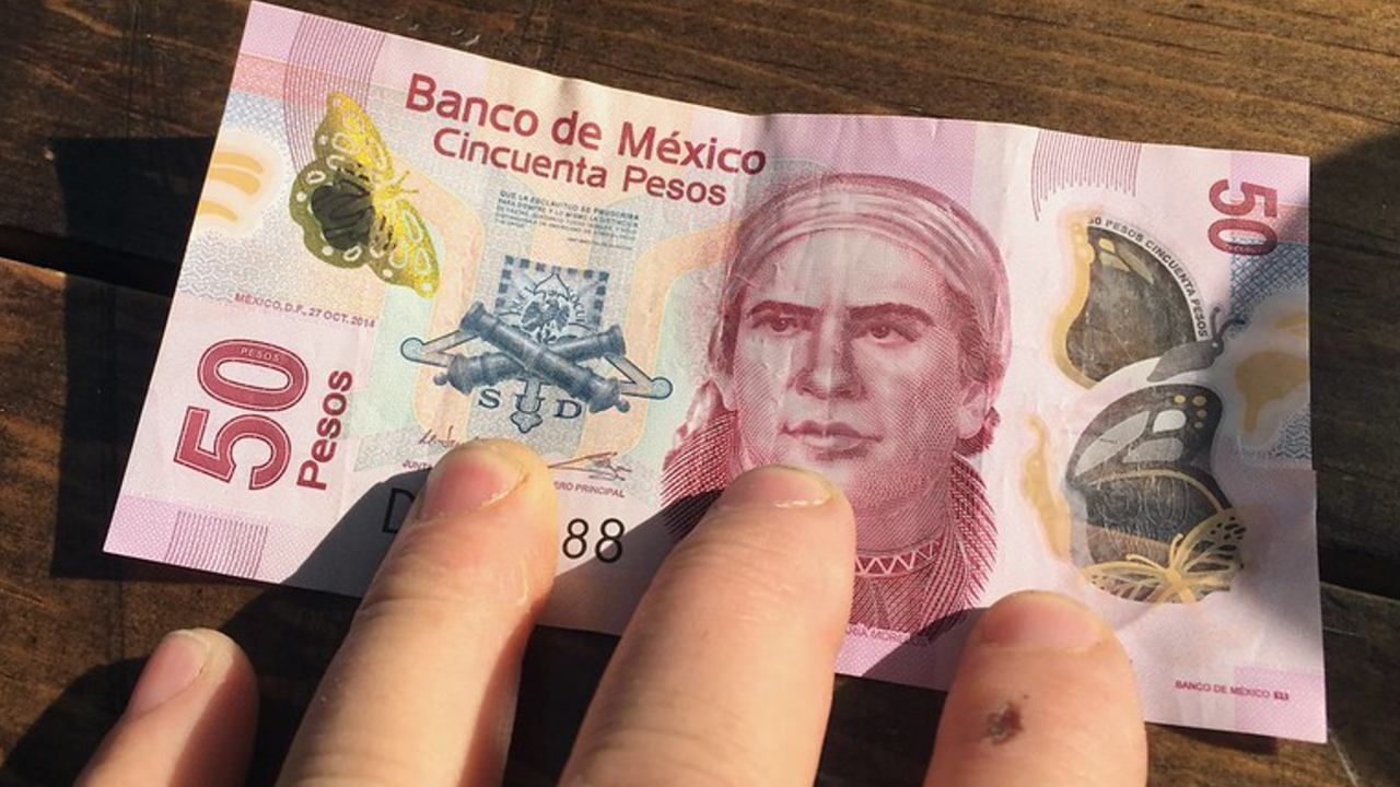 Billete de 50 pesos se vende en casi 25 mil pesos