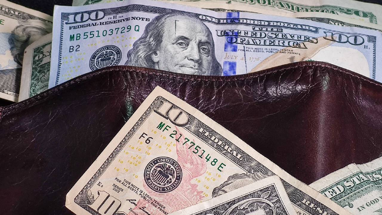 El precio del dólar hoy al cierre 24 de febrero de 2021 en México